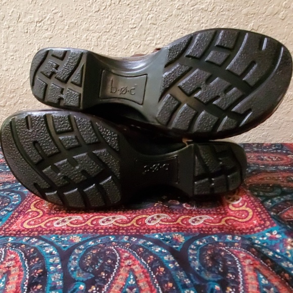 **FINAL MARKDOWN** BOC CLOGS - Picture 3 of 8